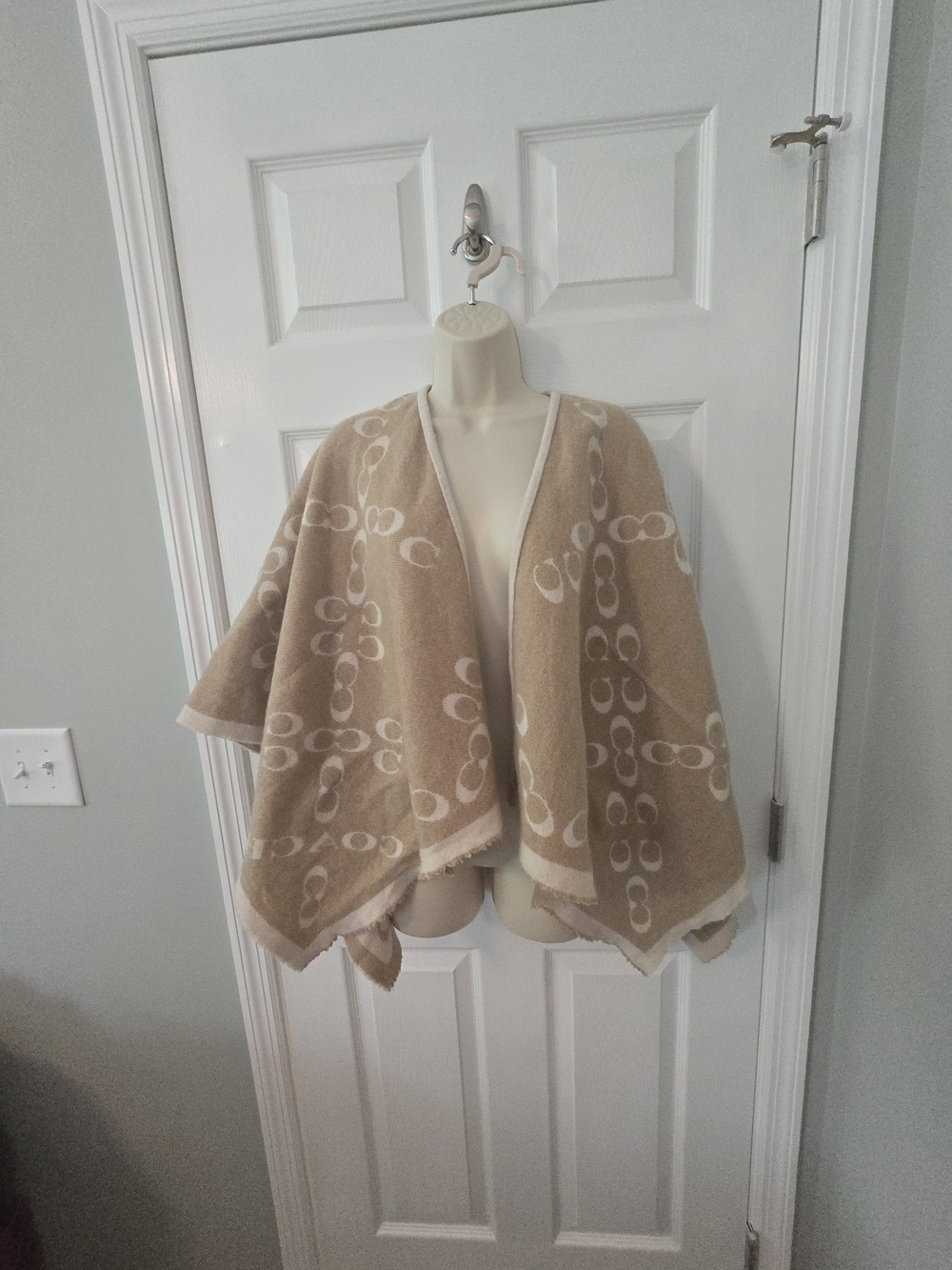 Coach Beige & Cream Logo Open-Front Shawl Reversable